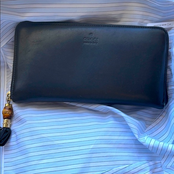 Gucci Handbags - GUCCI leather wallet